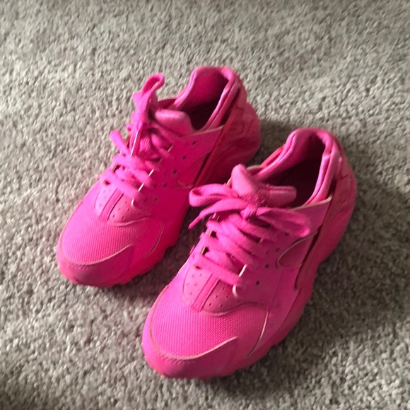 Nike | Shoes | Nike Hot Pink Huaraches | Poshmark